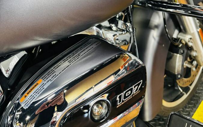 2017 Harley-Davidson® Street Glide® Special CHARCOAL DENIM