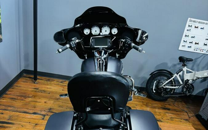 2017 Harley-Davidson® Street Glide® Special CHARCOAL DENIM