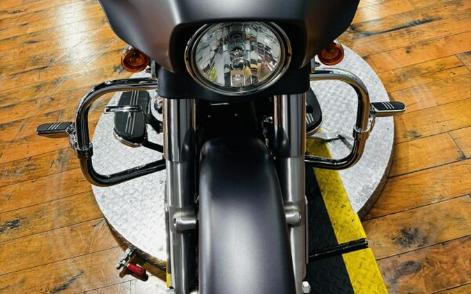 2017 Harley-Davidson® Street Glide® Special CHARCOAL DENIM