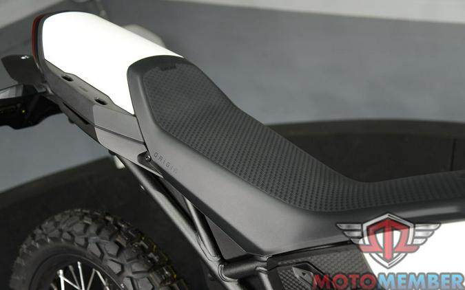 2025 Can-Am Origin® Base