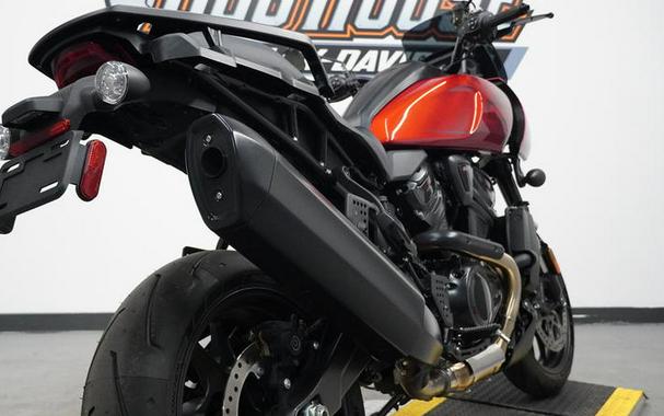 2025 Harley-Davidson® RA1250ST - Pan America® 1250 ST