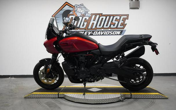 2025 Harley-Davidson® RA1250ST - Pan America® 1250 ST