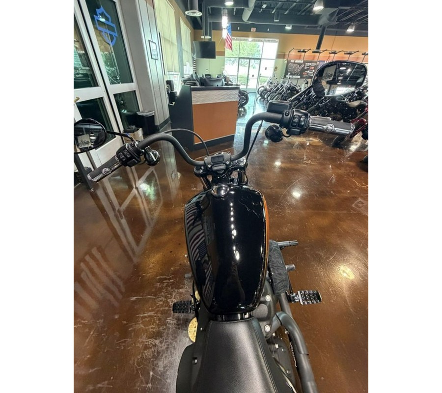 2022 Harley-Davidson Softail® Street Bob® 114