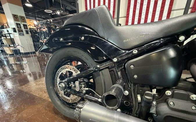 2022 Harley-Davidson Softail® Street Bob® 114