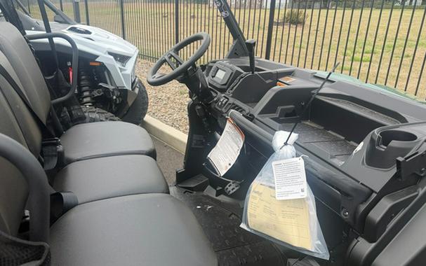 2026 Can-AM Defender HD9