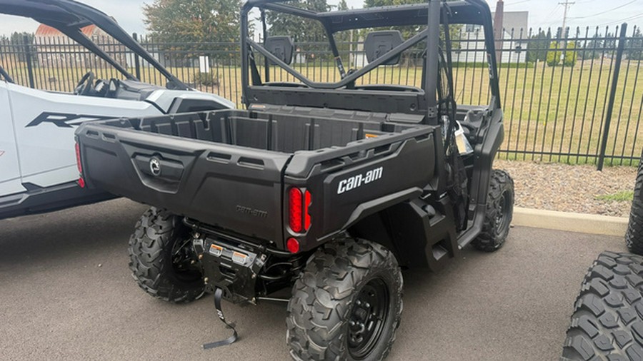 2026 Can-AM Defender HD9