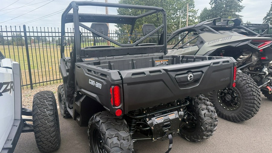 2026 Can-AM Defender HD9