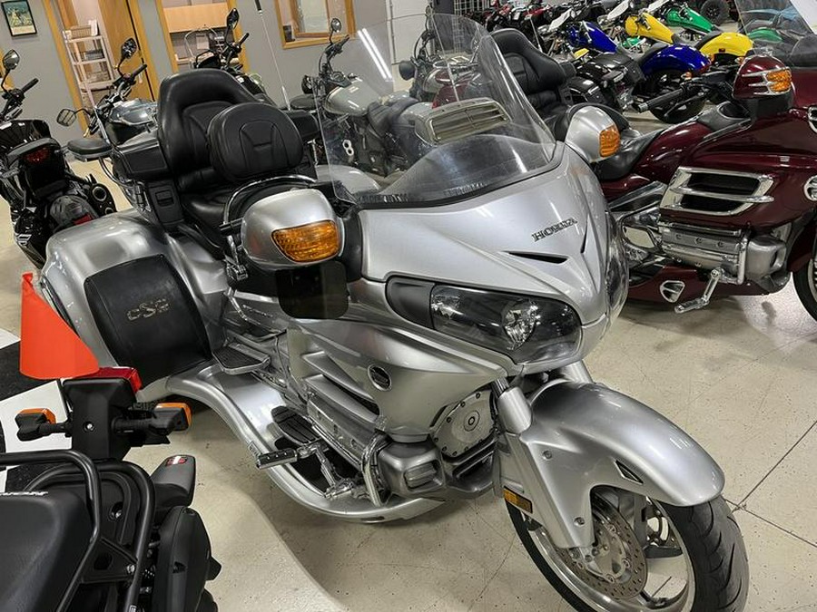 2013 Honda® Gold Wing Audio Comfort Navi XM w/California Side Car Trike