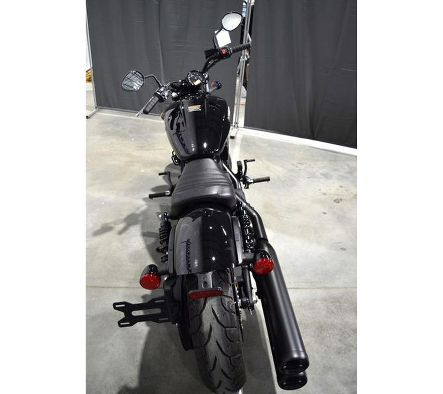 2024 Indian Motorcycle® Scout® Bobber Sixty Black Metallic