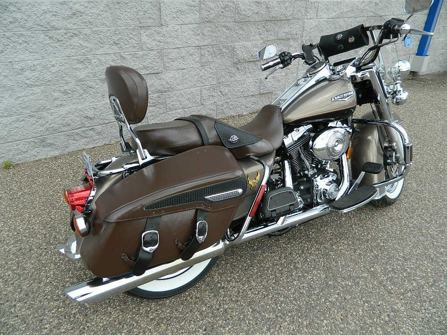 2005 Harley-Davidson® FLHRC-I ROAD KING