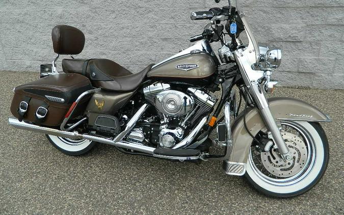 2005 Harley-Davidson® FLHRC-I ROAD KING