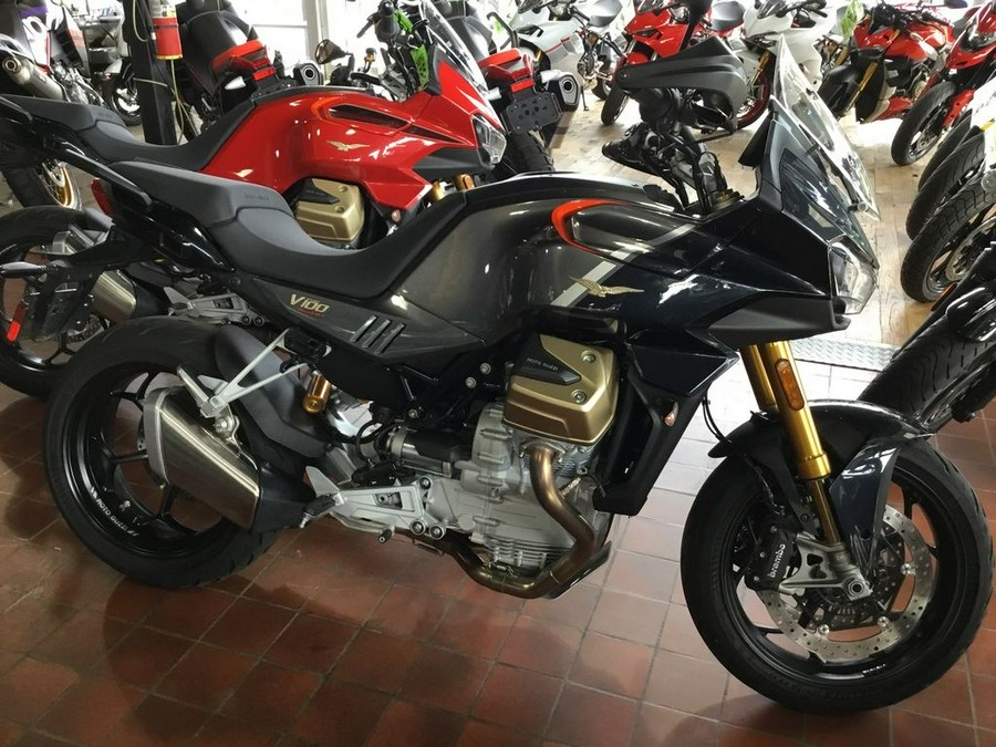 2024 Moto Guzzi V100 Mandello S