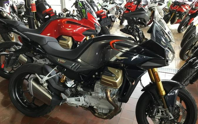 2024 Moto Guzzi V100 Mandello S