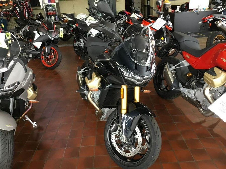 2024 Moto Guzzi V100 Mandello S