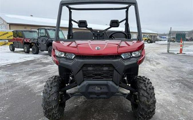 2025 Can-Am Defender DPS HD10