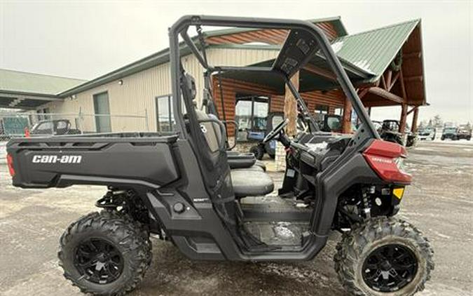 2025 Can-Am Defender DPS HD10