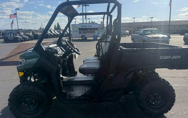 2026 Can-AM Defender HD7