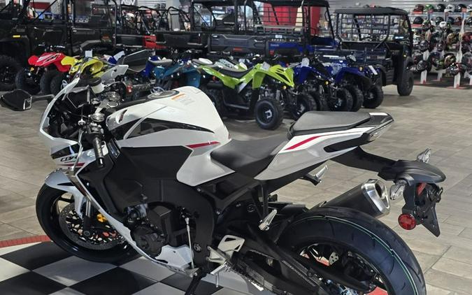 2027 Honda® CBR1000RR