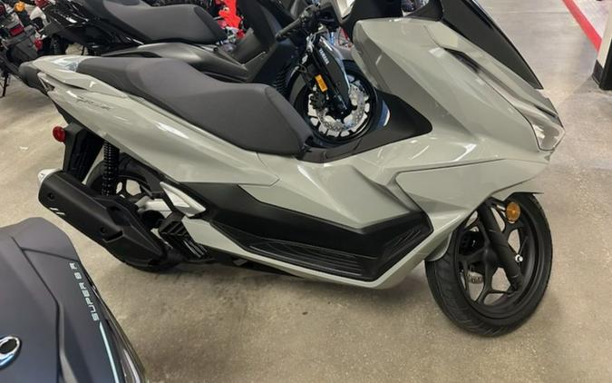 2025 Honda® PCX