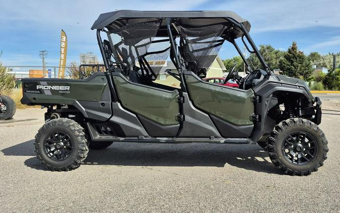 2025 Honda® Pioneer 1000-6 Deluxe Crew