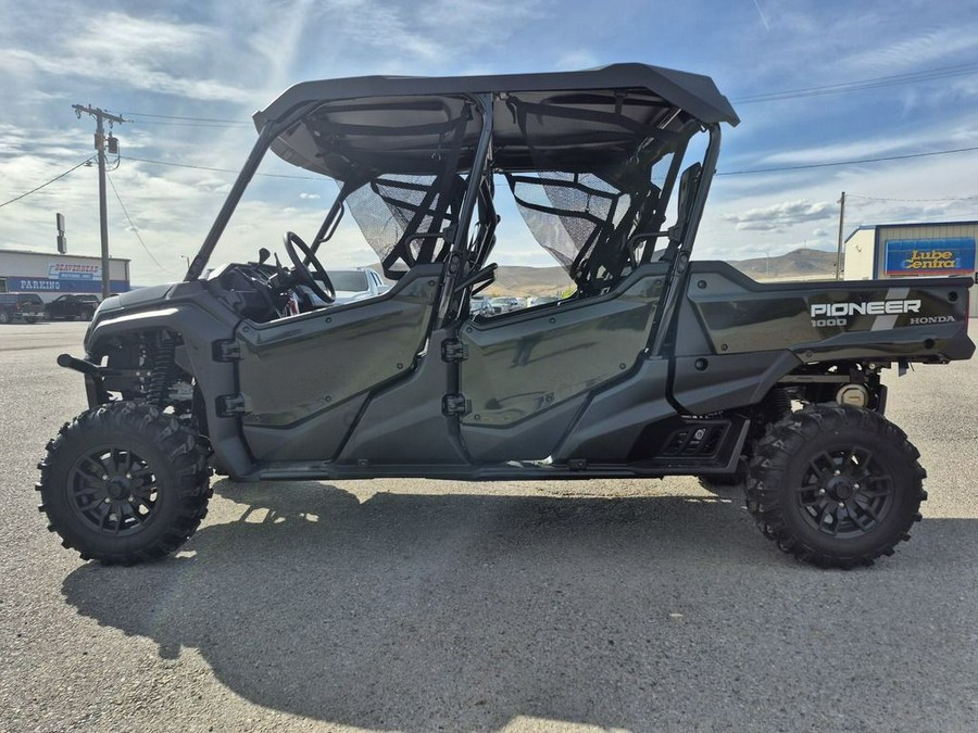 2025 Honda® Pioneer 1000-6 Deluxe Crew
