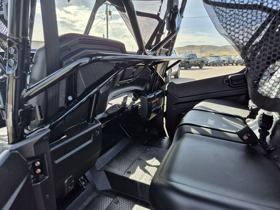 2025 Honda® Pioneer 1000-6 Deluxe Crew