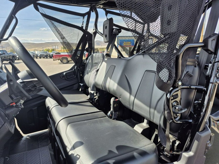 2025 Honda® Pioneer 1000-6 Deluxe Crew