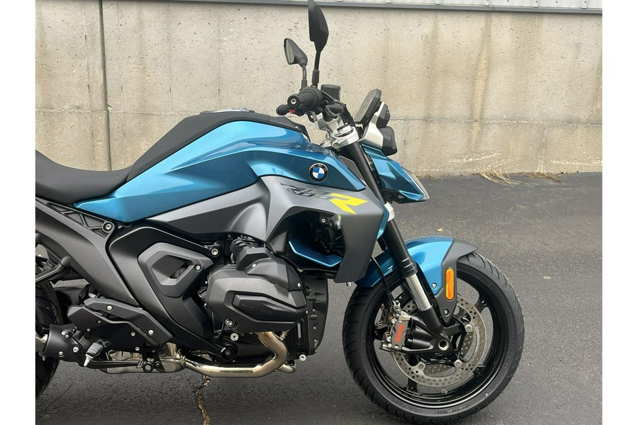 2026 BMW R 1300 R