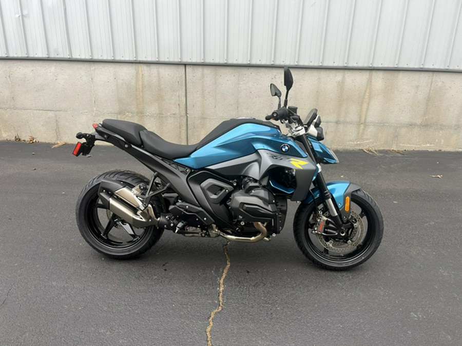 2026 BMW R 1300 R