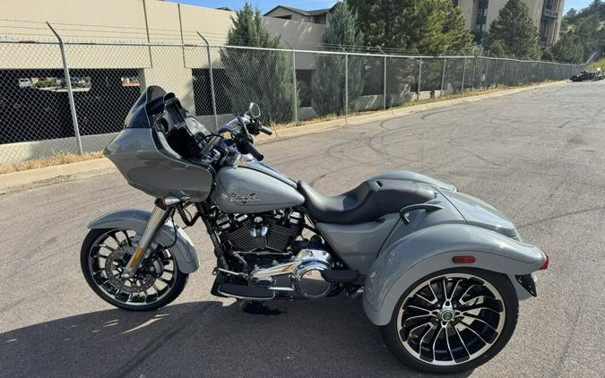 2024 Harley-Davidson® Road Glide® 3