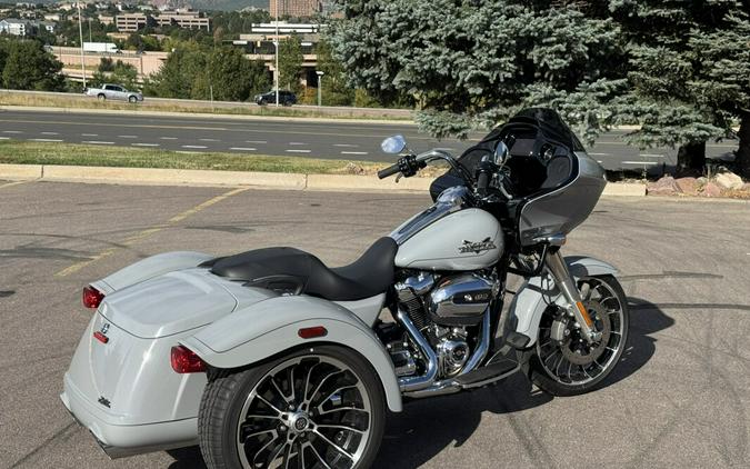 2024 Harley-Davidson® Road Glide® 3