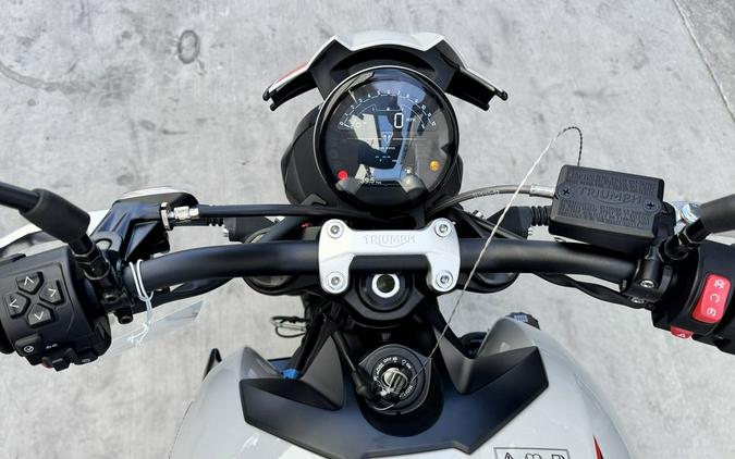 2026 Triumph Trident 800 Ash grey