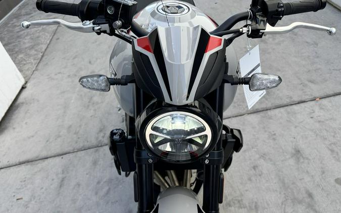 2026 Triumph Trident 800 Ash grey