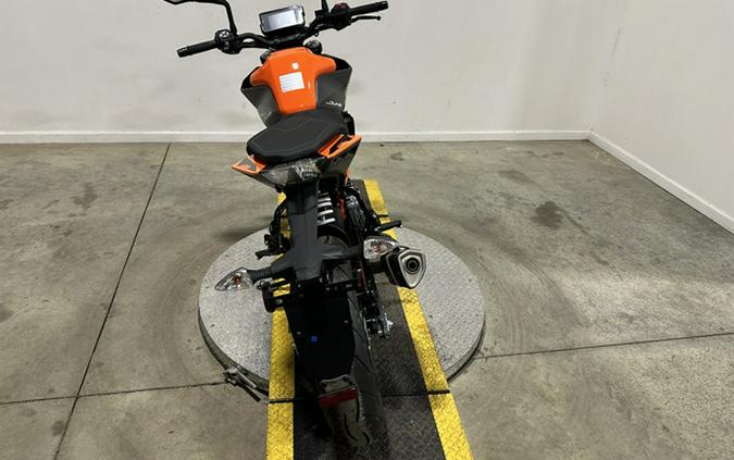 2023 KTM Duke 390