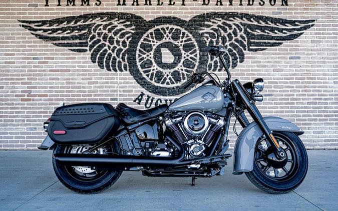 2026 Harley-Davidson Softail FLHC - Heritage Classic