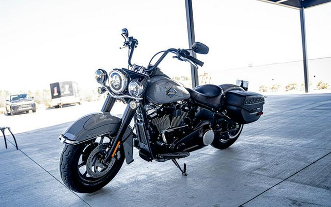 2026 Harley-Davidson Softail FLHC - Heritage Classic