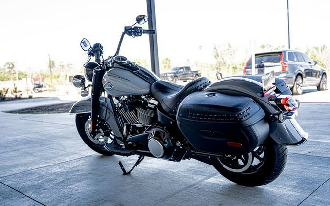 2026 Harley-Davidson Softail FLHC - Heritage Classic