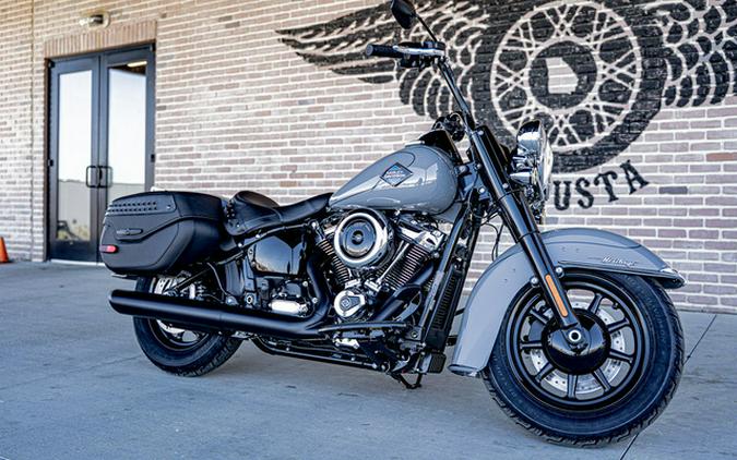 2026 Harley-Davidson Softail FLHC - Heritage Classic