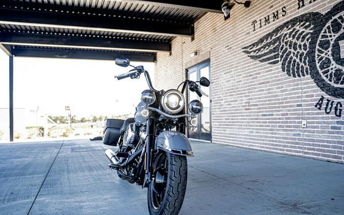 2026 Harley-Davidson Softail FLHC - Heritage Classic