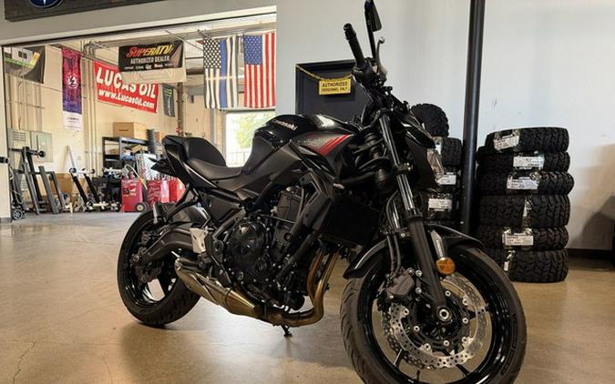 2020 Kawasaki Z650 ABS Metallic Black/Metallic Flat Spark Black