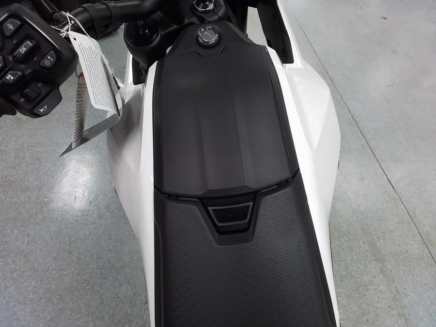 2025 Can-Am® Origin White