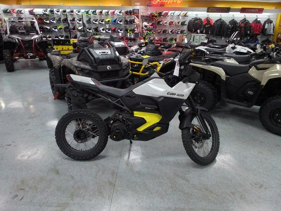 2025 Can-Am® Origin White