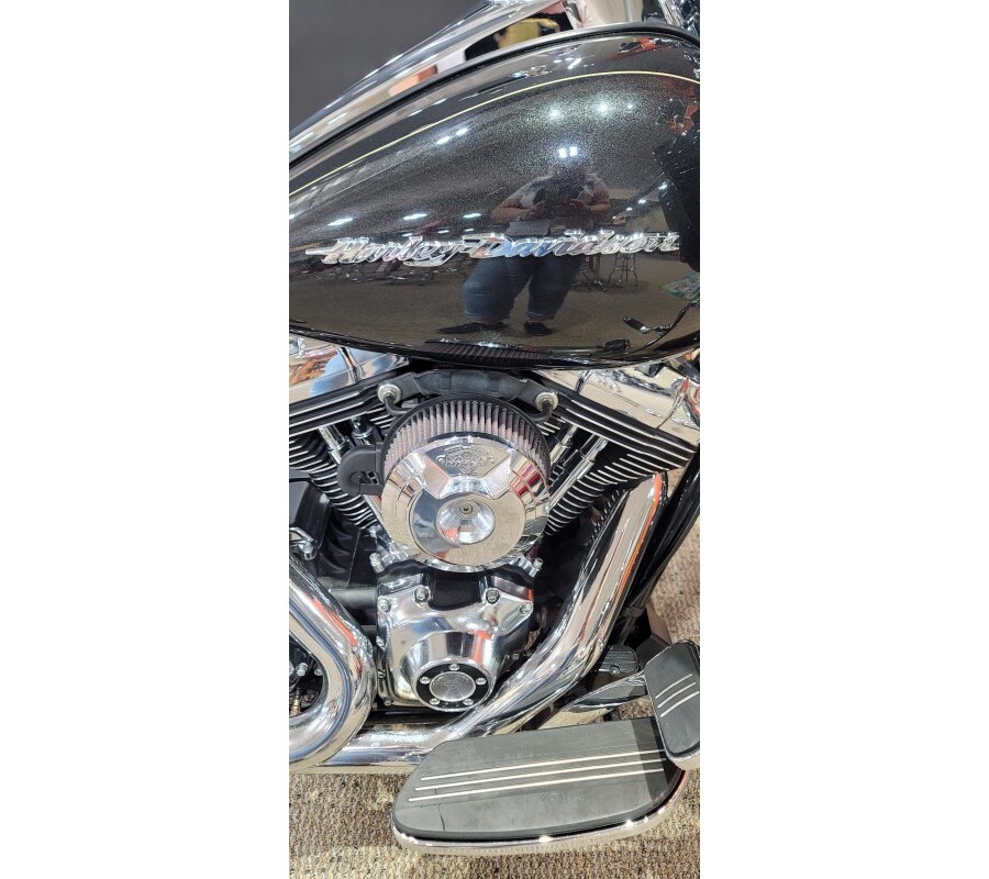 2016 Harley-Davidson® Road Glide® Special Black Quartz