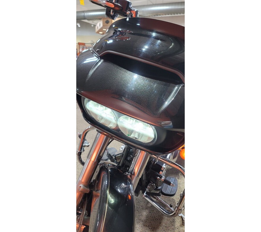 2016 Harley-Davidson® Road Glide® Special Black Quartz