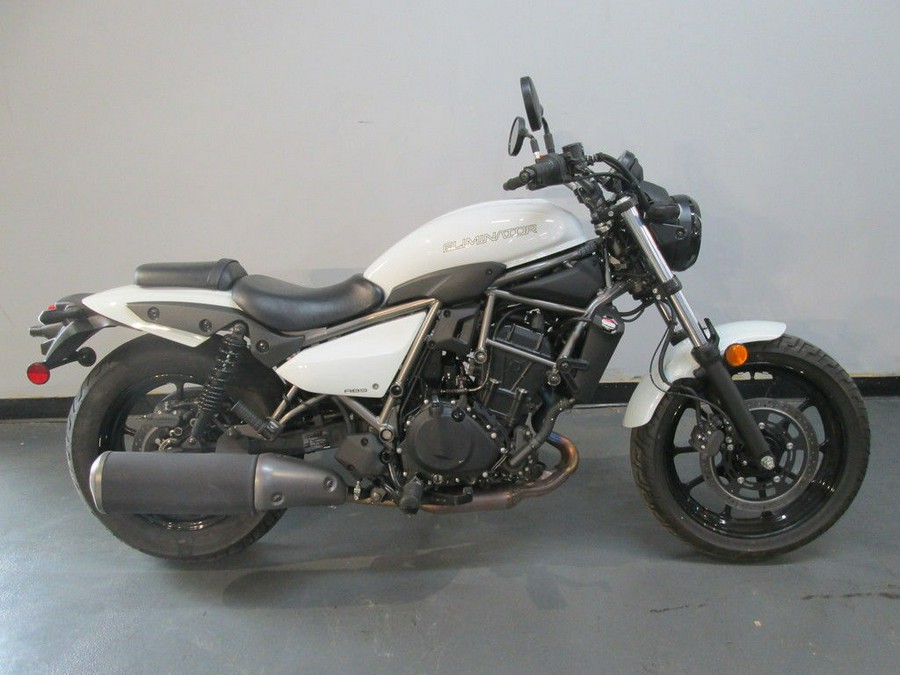 2024 Kawasaki Eliminator® ABS Pearl Robotic White