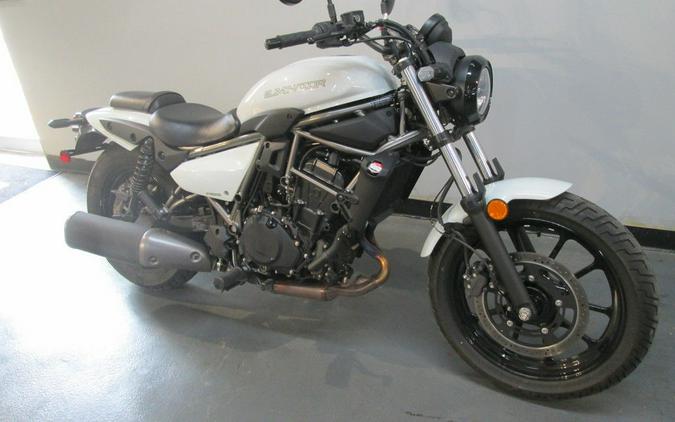 2024 Kawasaki Eliminator® ABS Pearl Robotic White