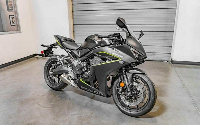 2026 Honda CBR650R E-Clutch