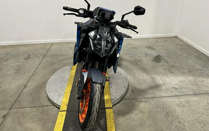 2024 KTM Duke 390