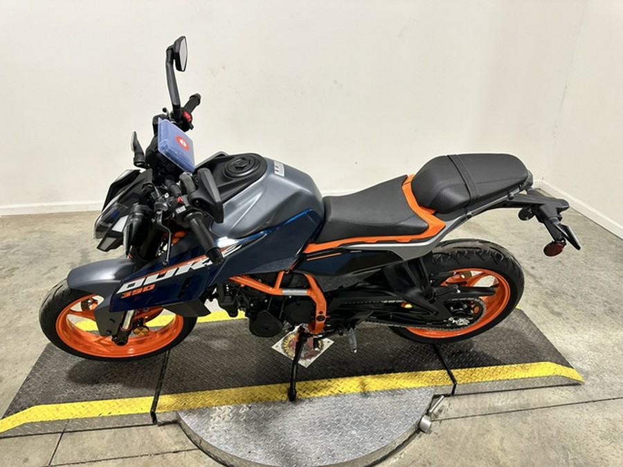 2024 KTM Duke 390