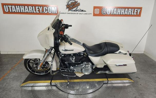 2022 Harley-Davidson Street Glide®